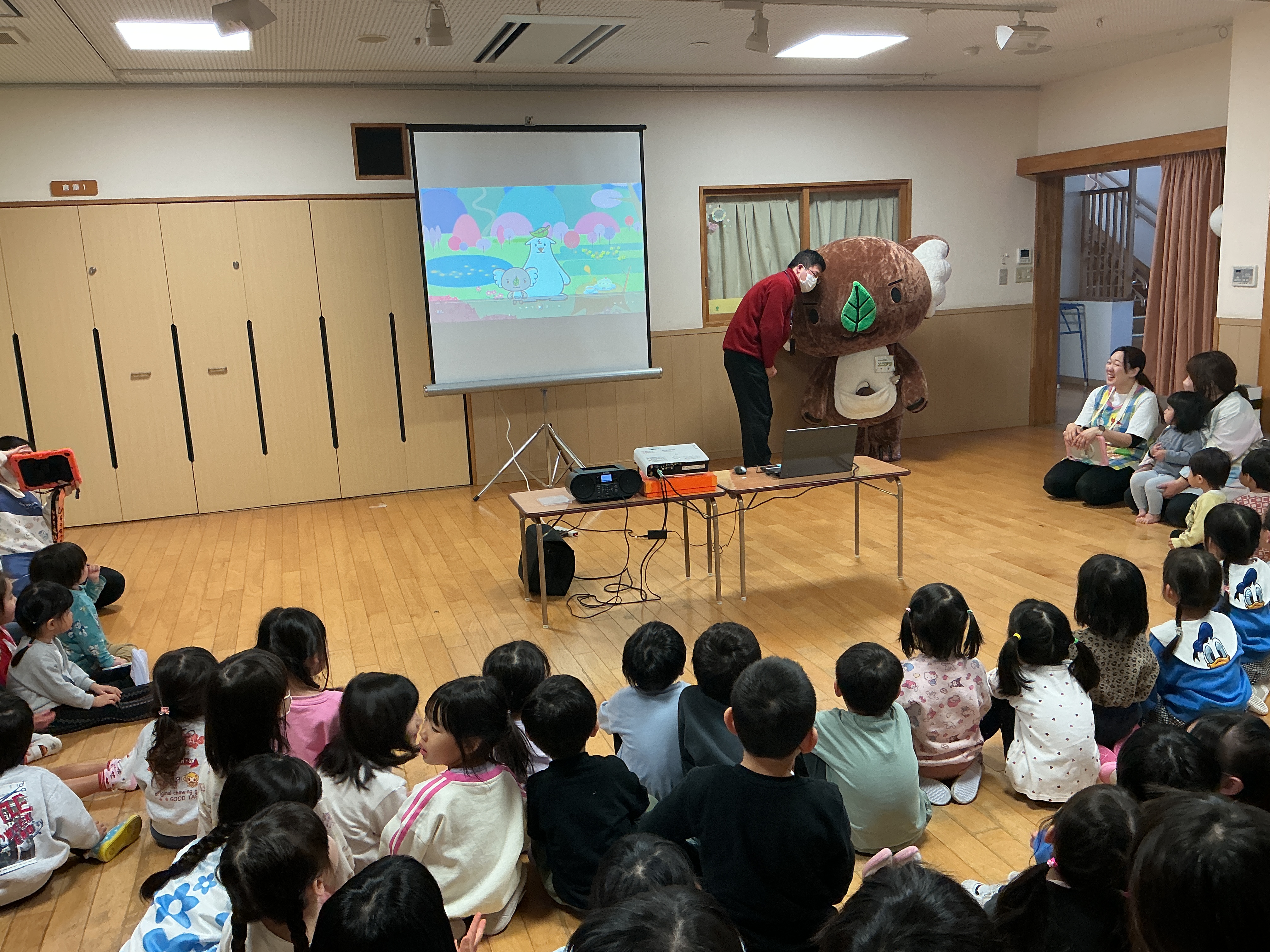 🍃エコアラとエコクマが来園しました🐨🐻‍❄️
